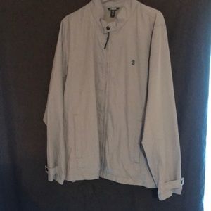 Men’s light weight jacket